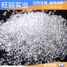 男子边走边低头看手机 误入叉车盲区惨遭碾压 网友:这就是拿命在玩