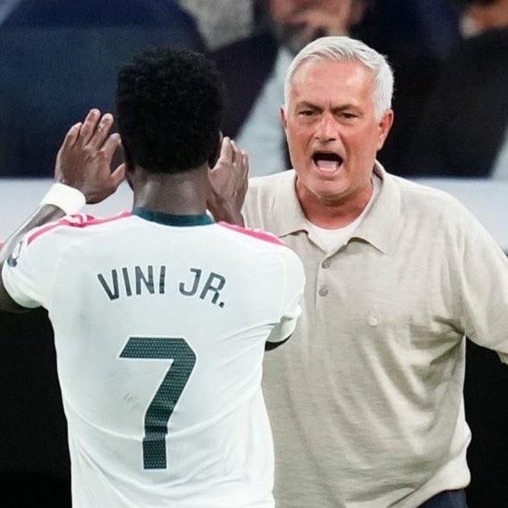 6胜1平,穆帅执教西甲对阵皇家社会保持不败